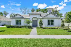 Palm-Coast-Courtyard-Home-Front-View