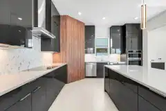 Contemporary-Spec-Home-Kitchen-Countertops